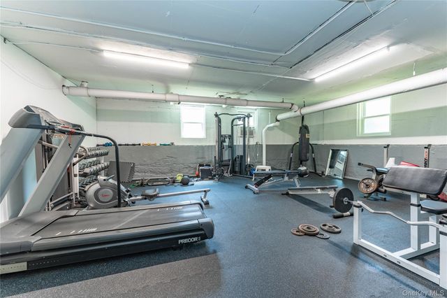 185 Atlantic Ave A4, Lynbrook, NY 11563