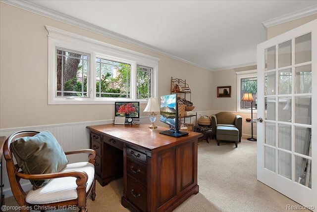 945 Peach Blossom Court, Rochester Hills, MI 48306