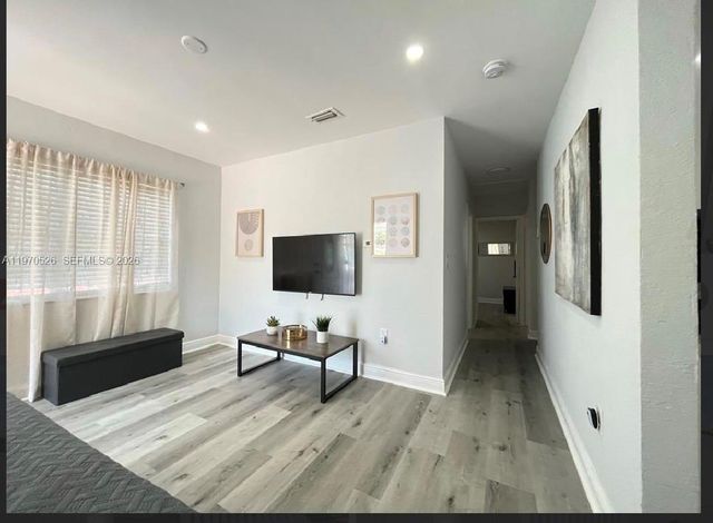 3050 NW 52nd Street, Miami, FL 33142