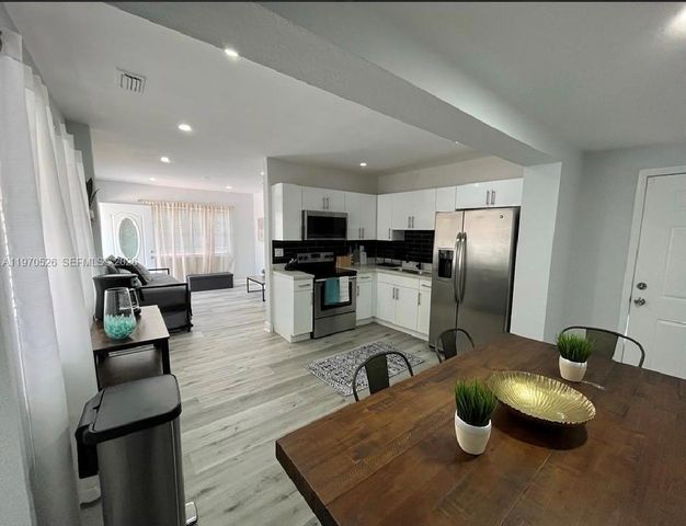 3050 NW 52nd Street, Miami, FL 33142