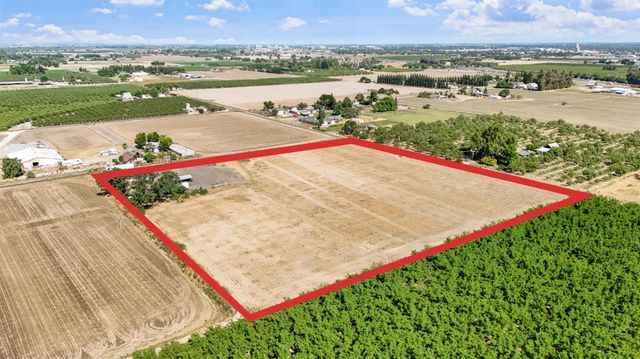 18365 E Clausen Rd, Turlock, CA 95380