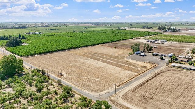 18365 E Clausen Rd, Turlock, CA 95380