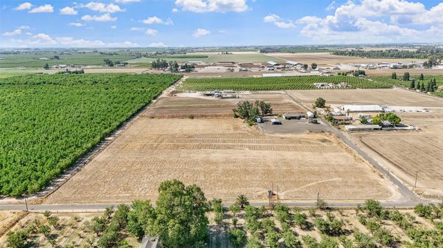 18365 E Clausen Rd, Turlock, CA 95380