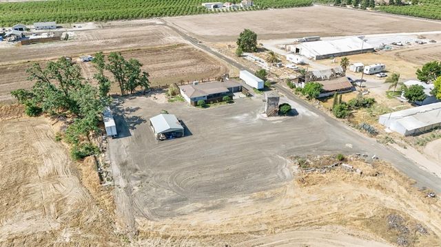 18365 E Clausen Rd, Turlock, CA 95380