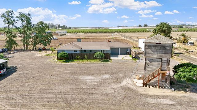 18365 E Clausen Rd, Turlock, CA 95380