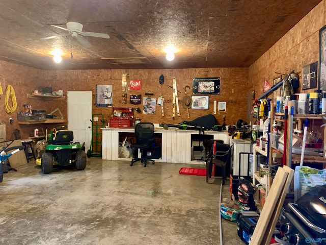 153 Laurel Lane, Gurley, AL 35748