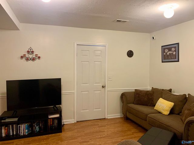 153 Laurel Lane, Gurley, AL 35748