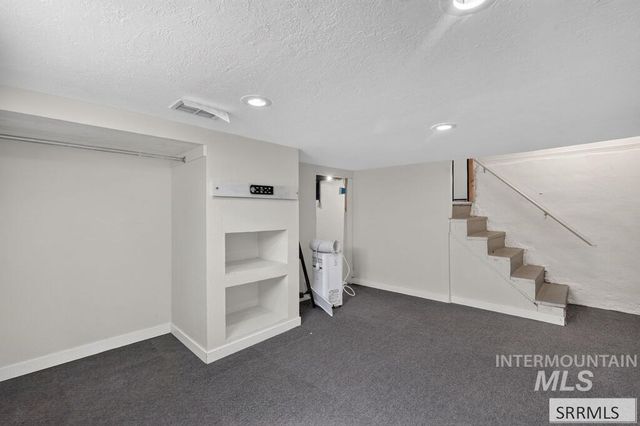 1005 S 4th Avenue, Pocatello, ID 83201