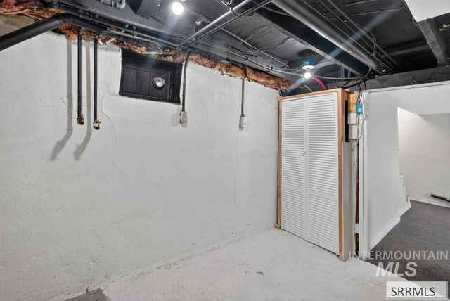 1005 S 4th Avenue, Pocatello, ID 83201