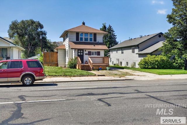 1005 S 4th Avenue, Pocatello, ID 83201