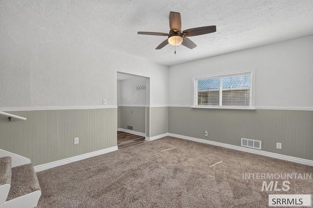 1005 S 4th Avenue, Pocatello, ID 83201