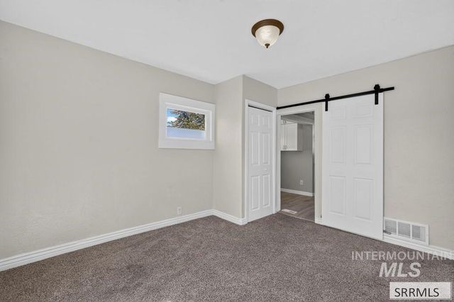 1005 S 4th Avenue, Pocatello, ID 83201