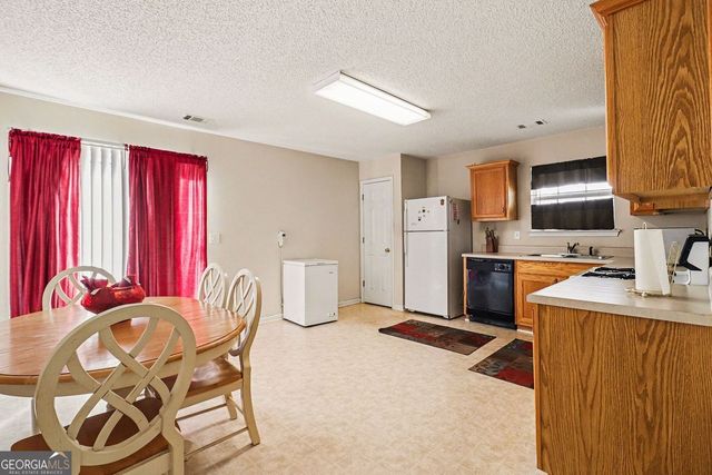 4611 Rolling Brook Court, Union City, GA 30291