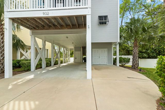 932 Leah Jayne Ln., North Myrtle Beach, SC 29582