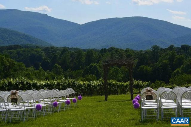 9175 BATESVILLE RD, Afton, VA 22902
