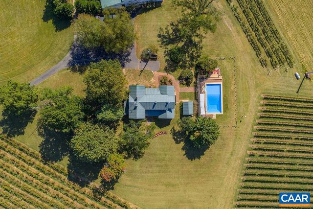 9175 BATESVILLE RD, Afton, VA 22902