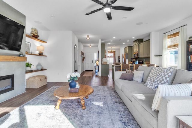 2072 River Rock Dr, Marysville, CA 95901