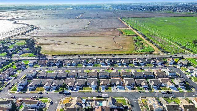 2072 River Rock Dr, Marysville, CA 95901