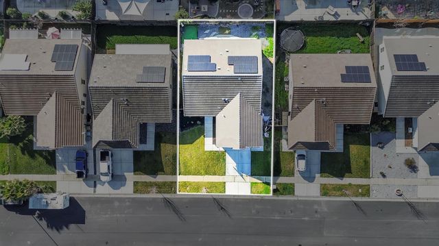 2072 River Rock Dr, Marysville, CA 95901