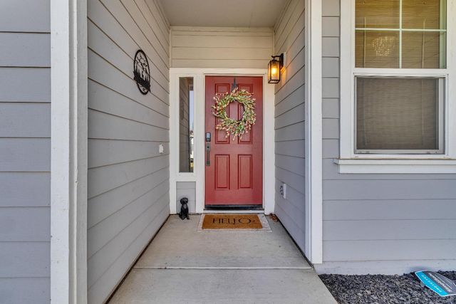 2072 River Rock Dr, Marysville, CA 95901