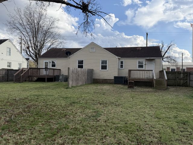 1012 Caldwell Ln, Nashville, TN 37204