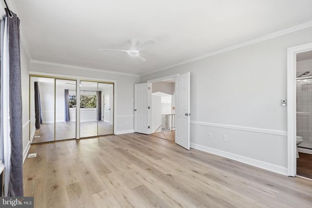 112 HILLSDALE DR, Sterling, VA 20164