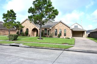 2316 Hopi Drive, League City, TX 77573
