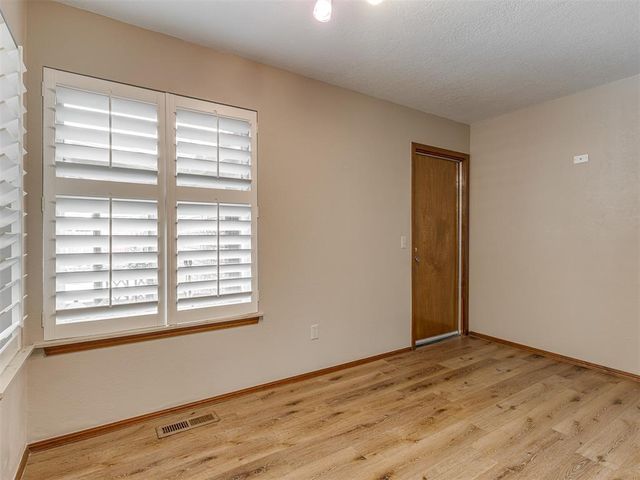 11213 Kingsgate Drive, Oklahoma City, OK 73170
