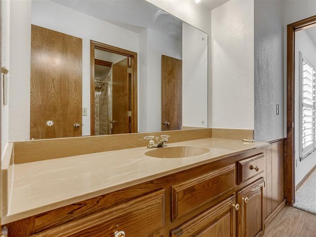 11213 Kingsgate Drive, Oklahoma City, OK 73170