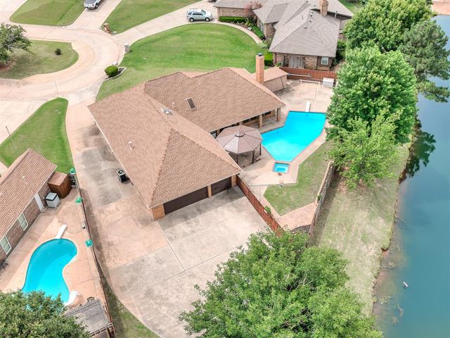 11213 Kingsgate Drive, Oklahoma City, OK 73170