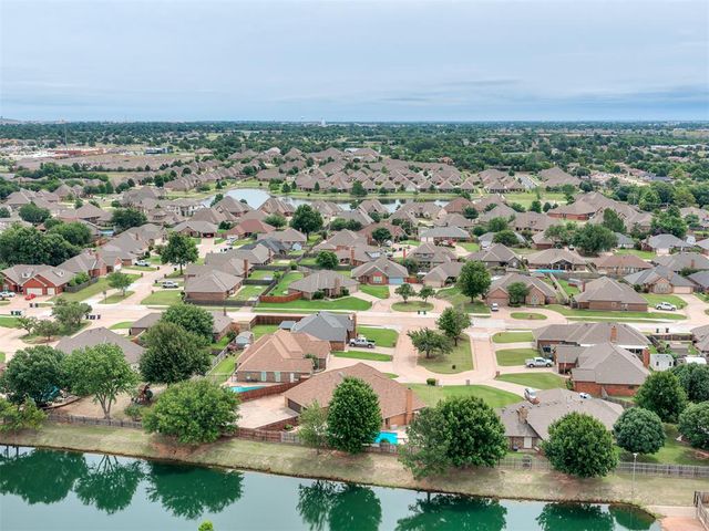 11213 Kingsgate Drive, Oklahoma City, OK 73170