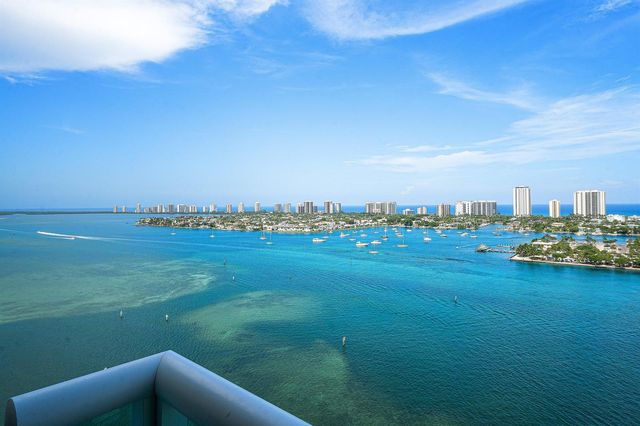2640 Lake Shore Drive 2112, Riviera Beach, FL 33404