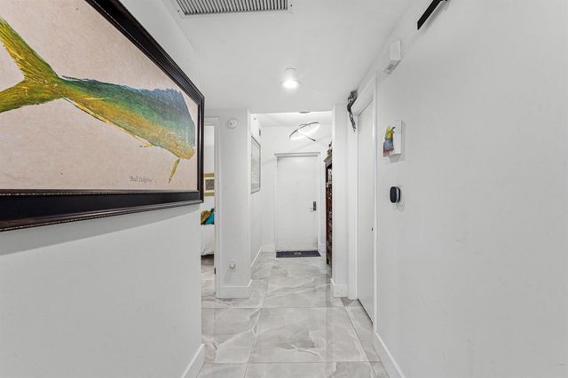 2640 Lake Shore Drive 2112, Riviera Beach, FL 33404