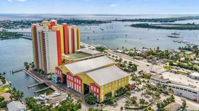 2640 Lake Shore Drive 2112, Riviera Beach, FL 33404