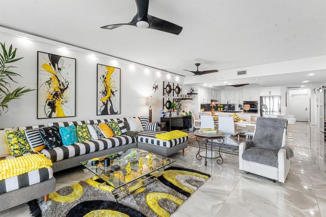 2640 Lake Shore Drive 2112, Riviera Beach, FL 33404