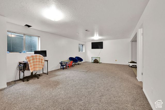992 E 5625 S, South Ogden, UT 84405