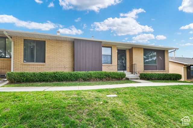 992 E 5625 S, South Ogden, UT 84405