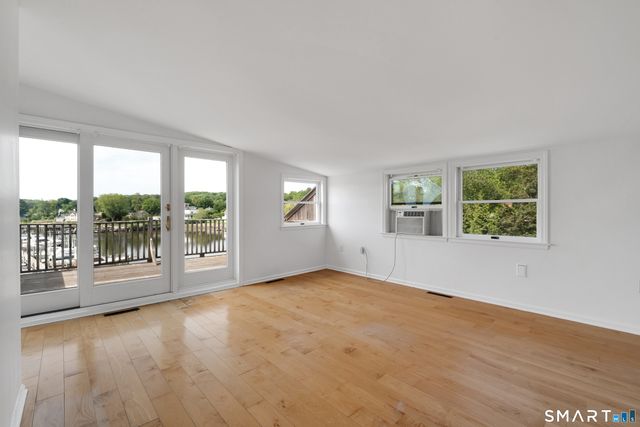 13-21 Nott Lane A3, Essex, CT 06426