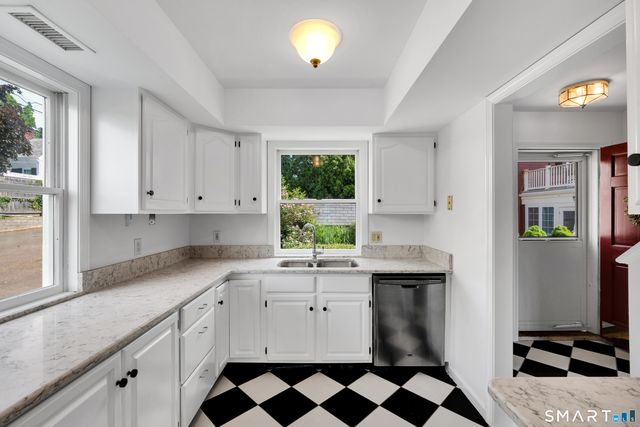 13-21 Nott Lane A3, Essex, CT 06426