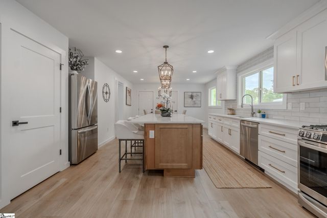 105 Belmont Drive, Fountain Inn, SC 29644