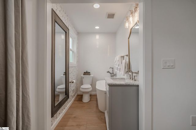 105 Belmont Drive, Fountain Inn, SC 29644