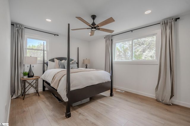 105 Belmont Drive, Fountain Inn, SC 29644