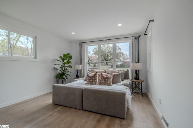 105 Belmont Drive, Fountain Inn, SC 29644