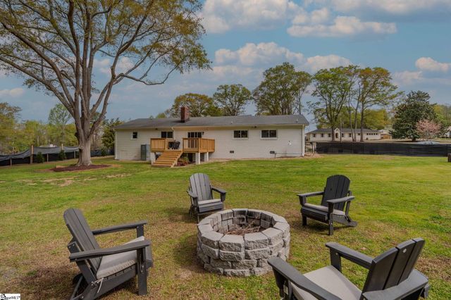 105 Belmont Drive, Fountain Inn, SC 29644