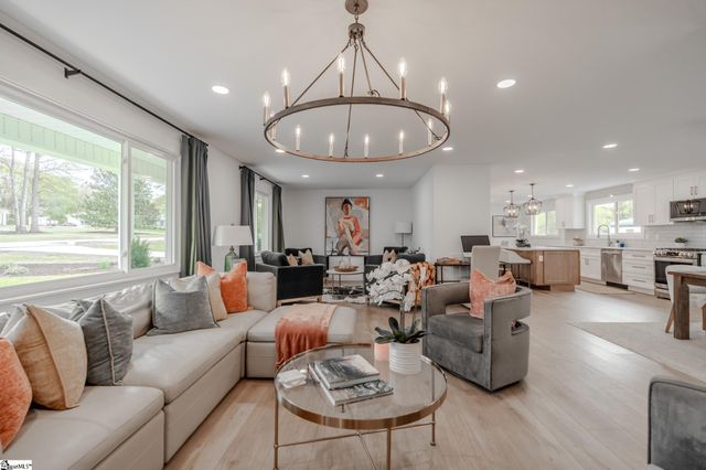 105 Belmont Drive, Fountain Inn, SC 29644