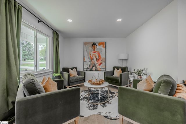 105 Belmont Drive, Fountain Inn, SC 29644