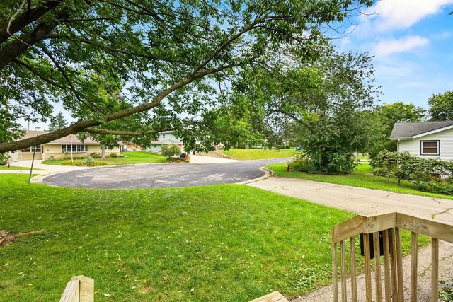 510 Westlawn Circle, Verona, WI 53583
