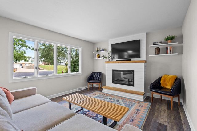 510 Westlawn Circle, Verona, WI 53583
