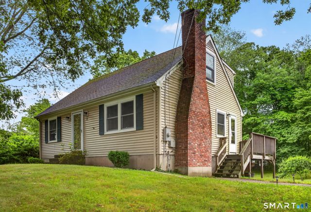 17 Hunters Path, Clinton, CT 06413