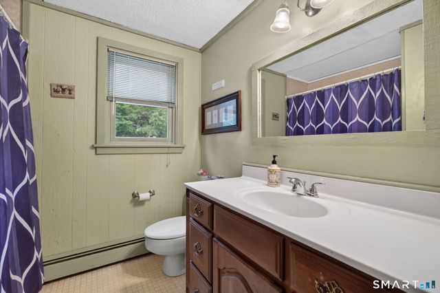 17 Hunters Path, Clinton, CT 06413
